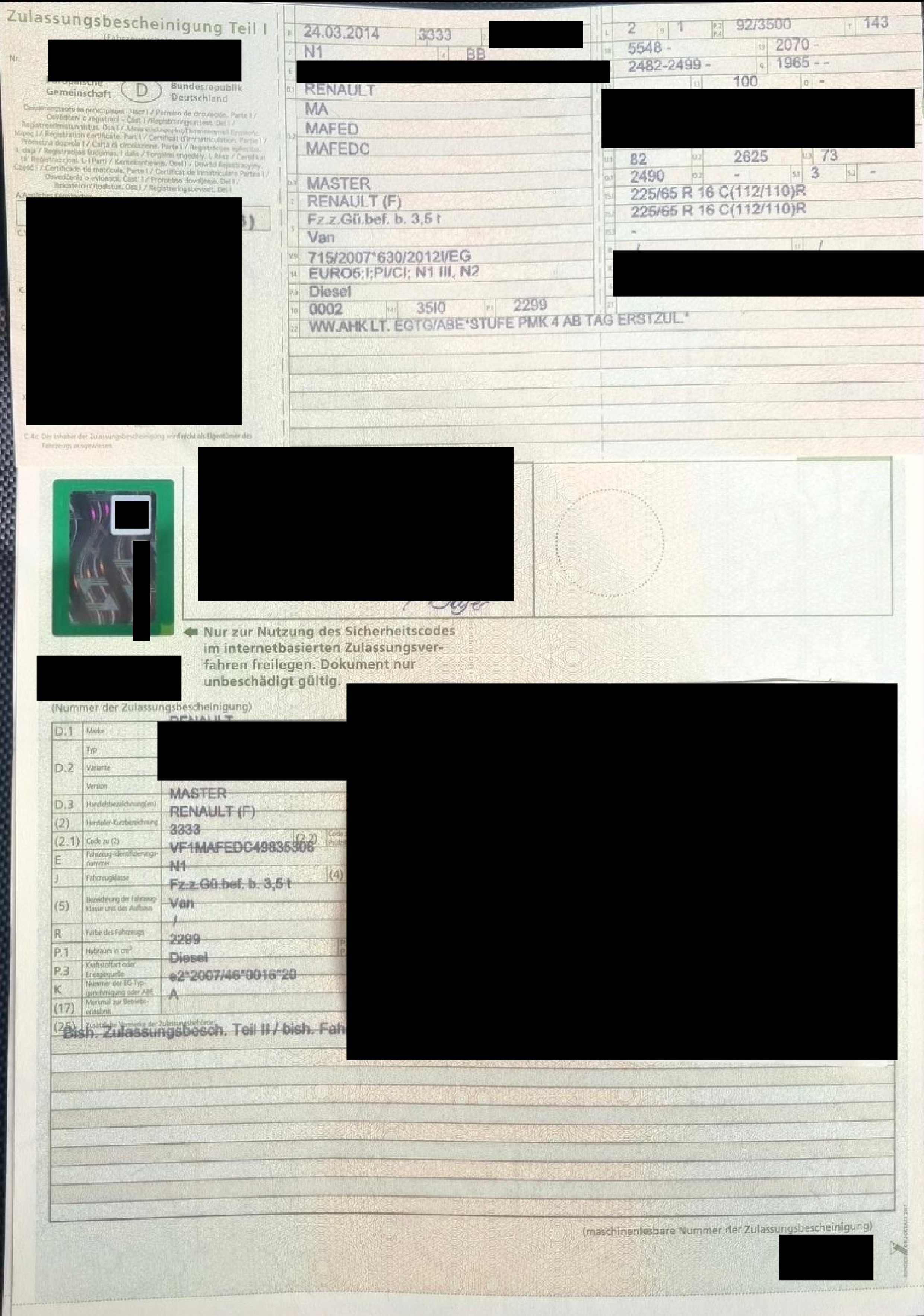 Satz neuer deutscher Fahrzeugpapiere nach der Ablastung