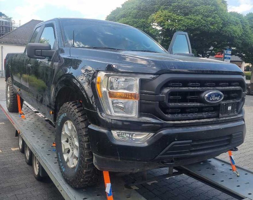 Ford F-150 importado de EE. UU. con Salvage Title